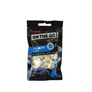 Лакомство за котка ON THE GO Cat сьомга хапки